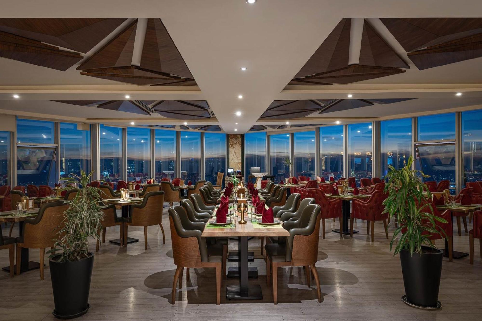 Titanic Hotel & Spa Sulaymaniyah Экстерьер фото The 360° Restaurant