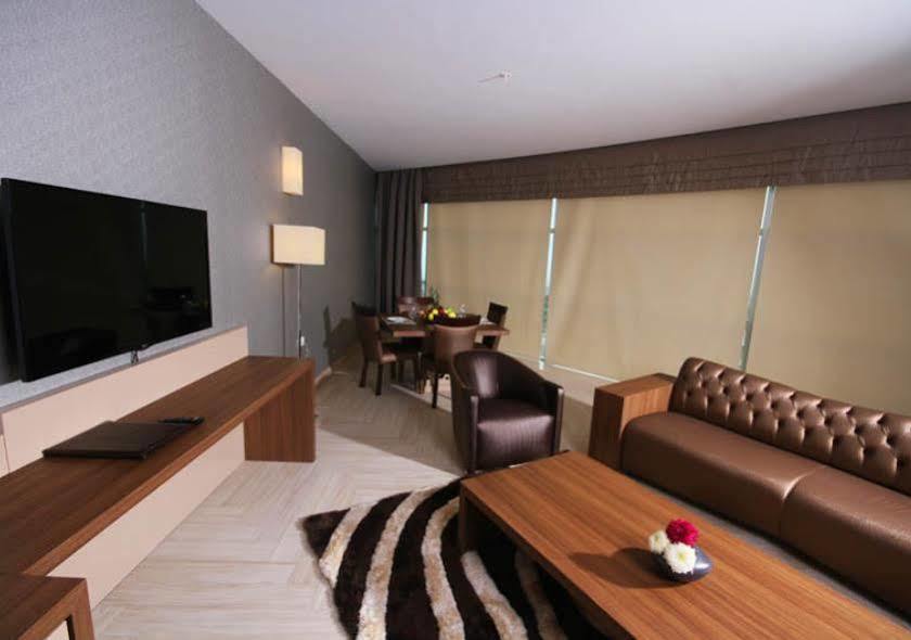 Titanic Hotel & Spa Sulaymaniyah Экстерьер фото Suite