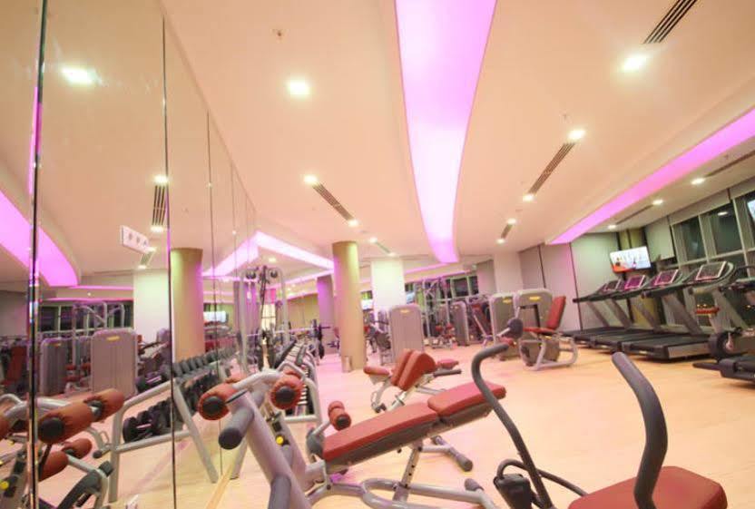 Titanic Hotel & Spa Sulaymaniyah Экстерьер фото The gym at the hotel