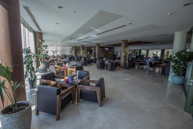 Titanic Hotel & Spa Sulaymaniyah Экстерьер фото Business lounge at the airport